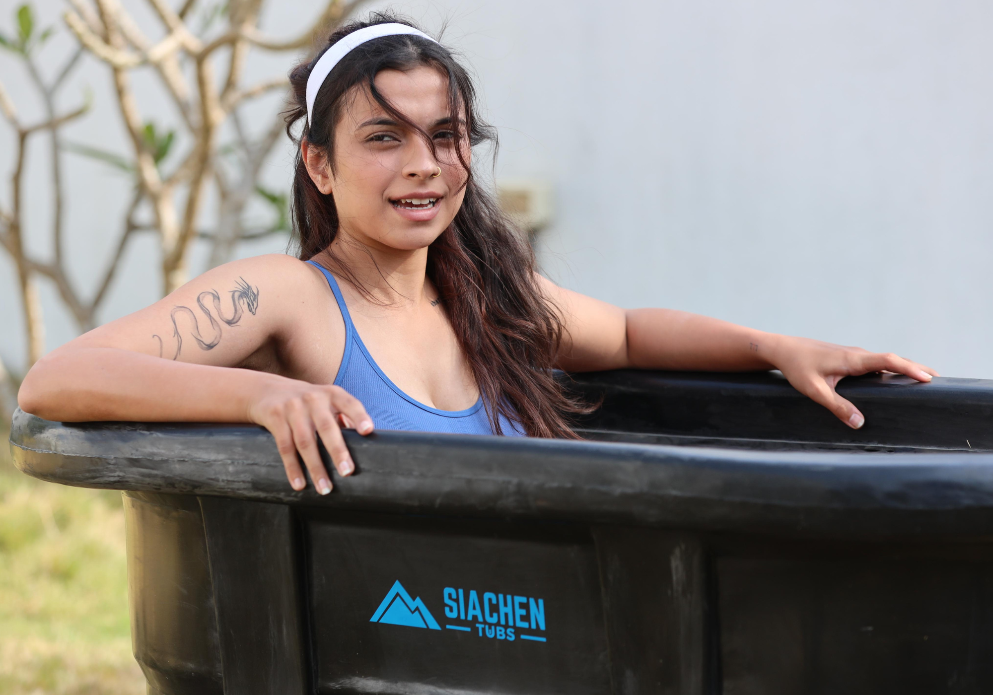 Tough, weather-resistant ice bath made for indoor and outdoor recovery use of brand siachen tubs which are available in India